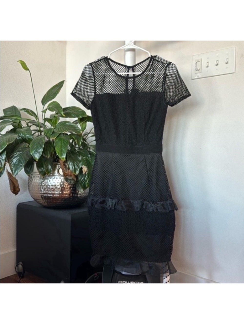 Mystic LA Black Mesh Lace Mini Dress Sz S Tulle ruffles Crew Short sleeves